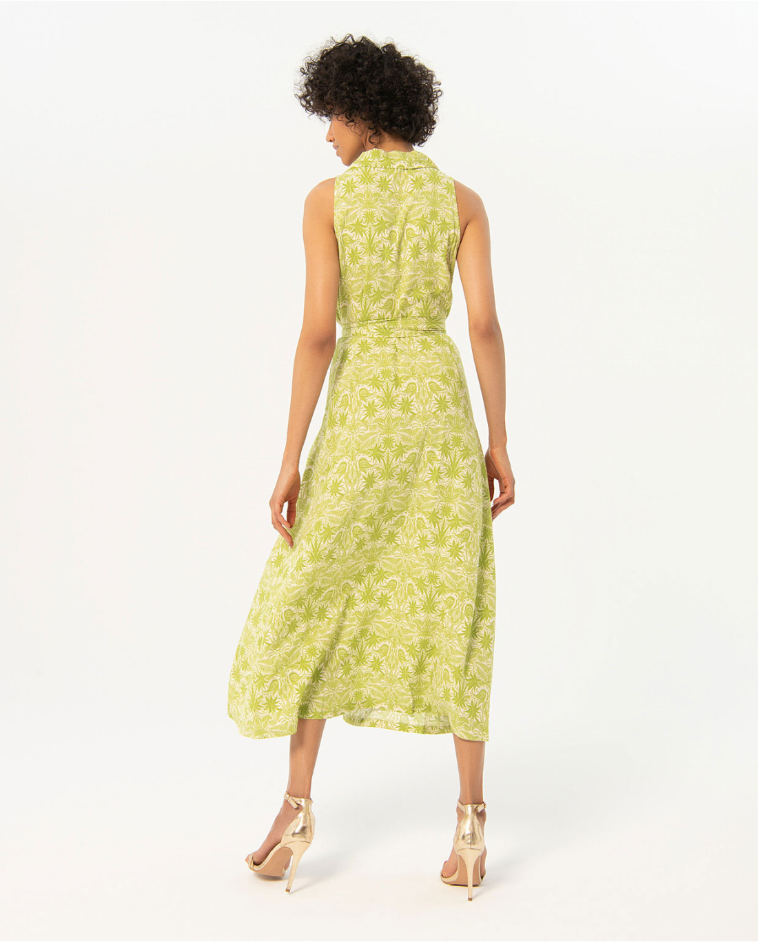 ROBE TIKU