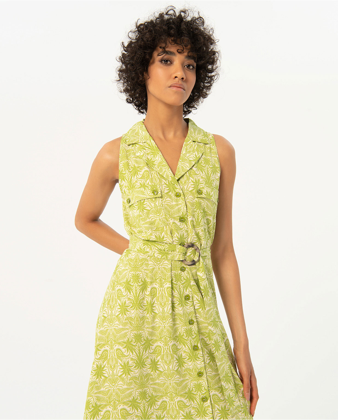 ROBE TIKU