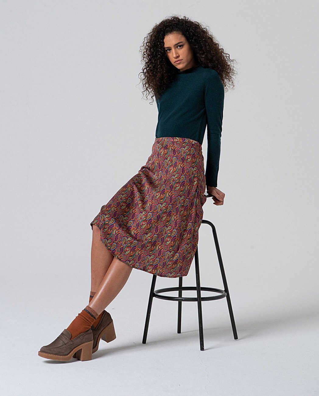 LACE SKIRT
