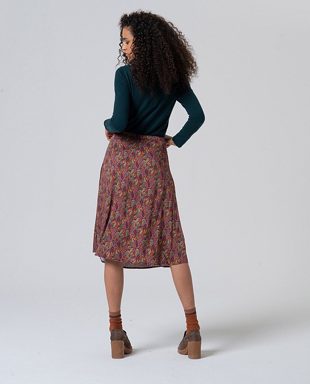 LACE SKIRT