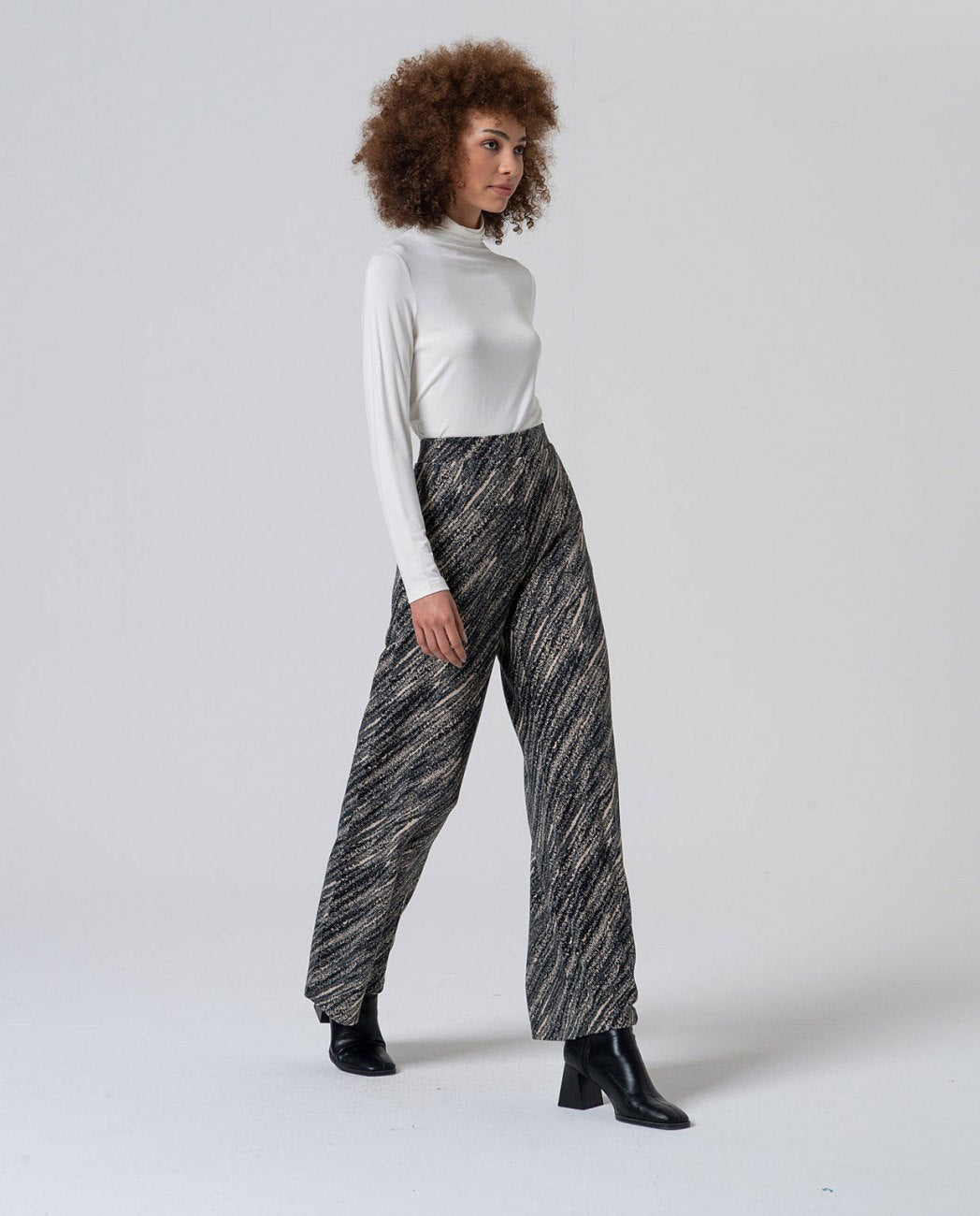 IRLA PANTS