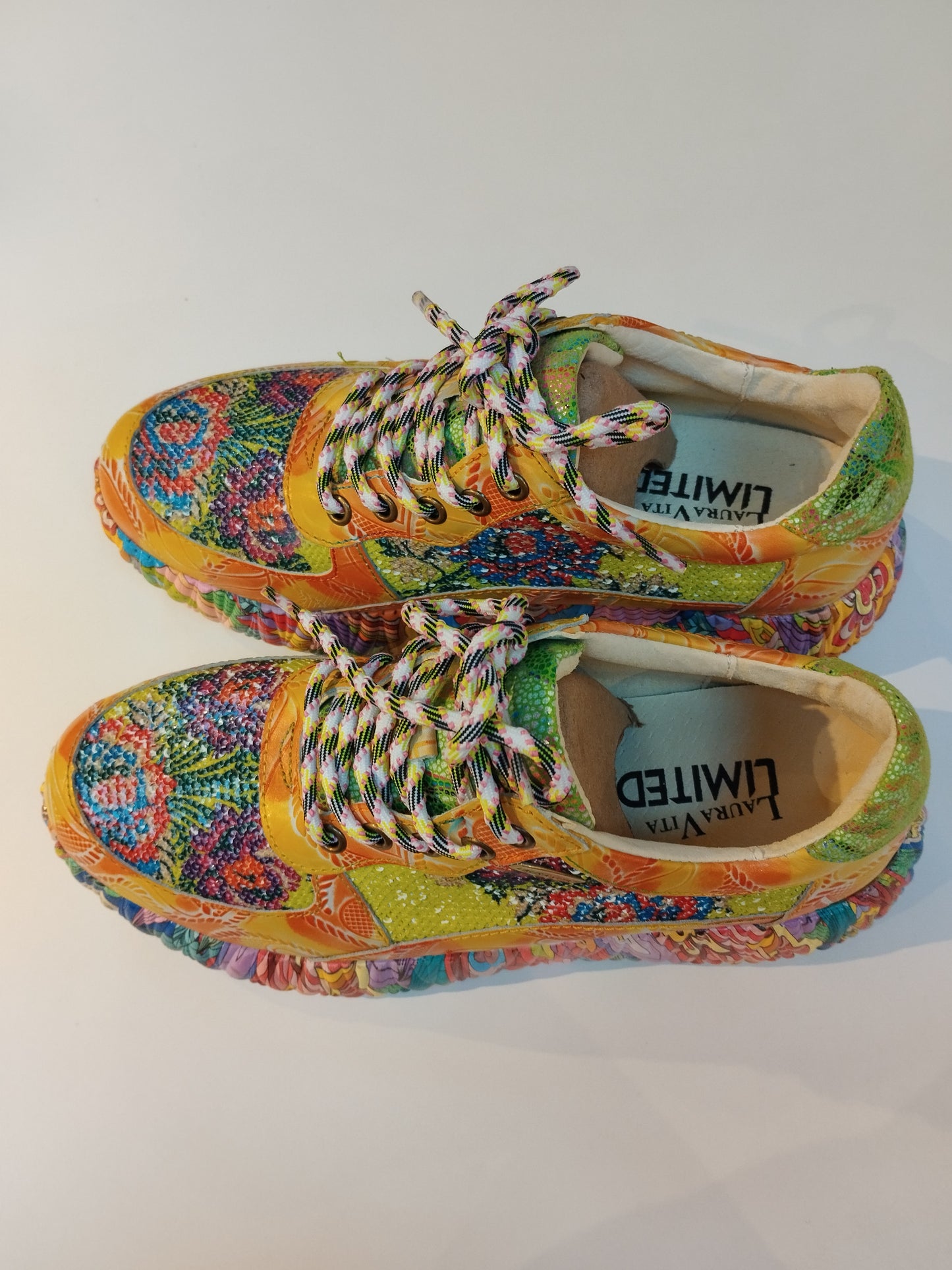 ZAPATOS NIKITO 02 JAUNE
