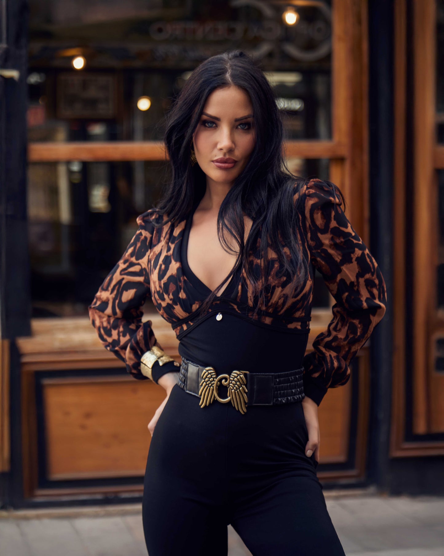 MONO ORQUIDEA CAMALEÓNICA