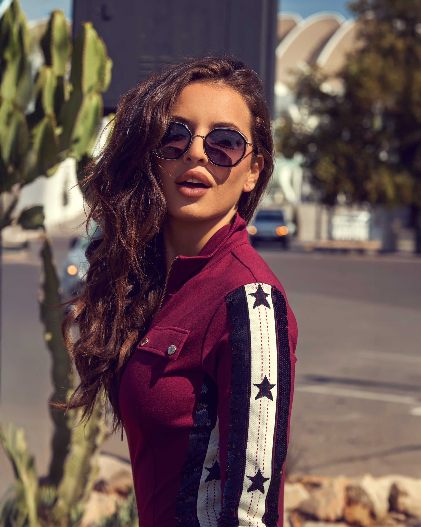 MONO ROMERO CAMALEÓNICA