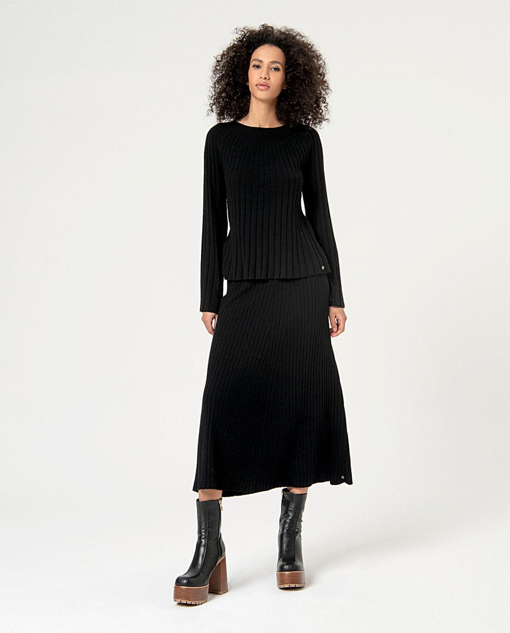 NELI BLACK JERSEY