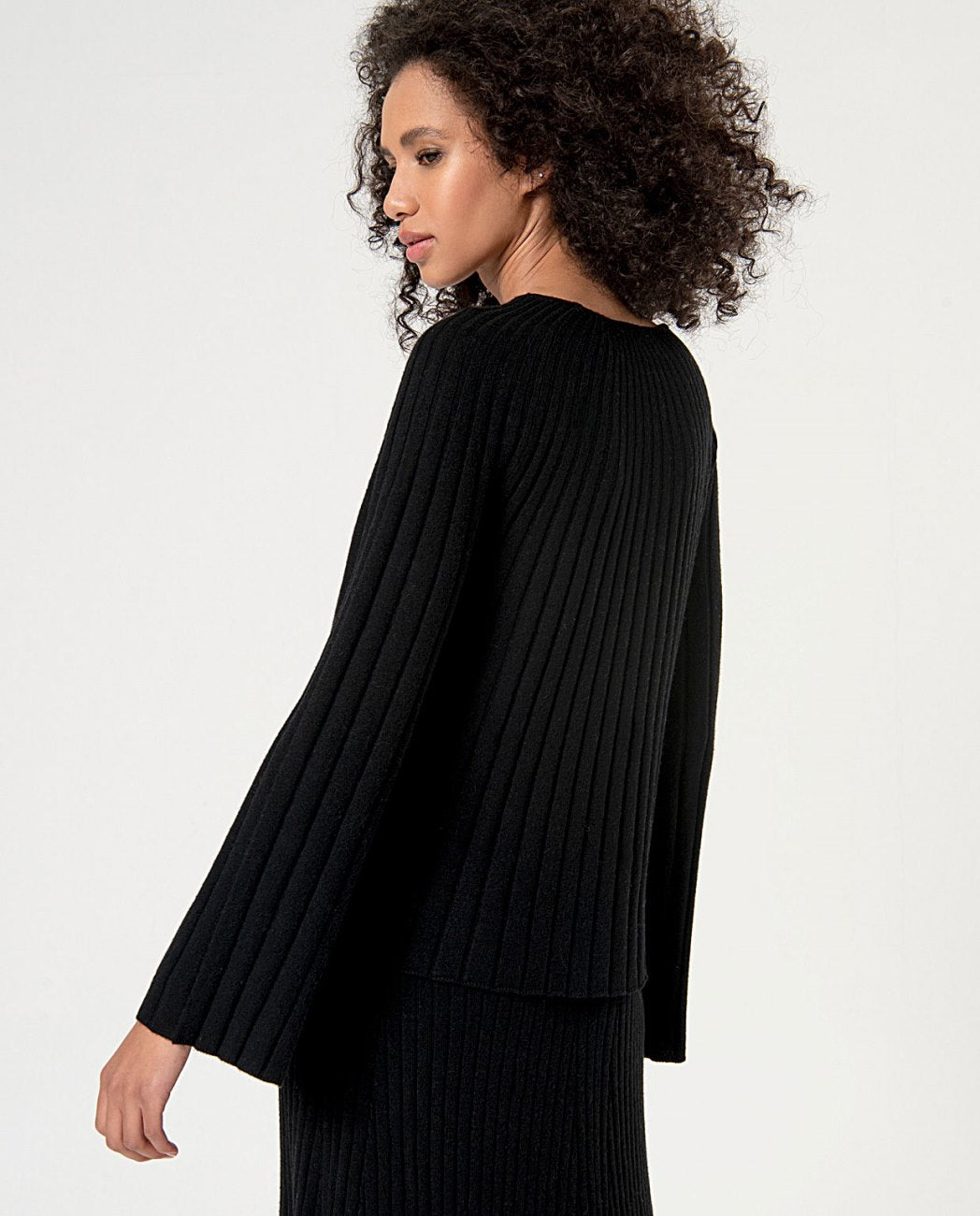 NELI BLACK JERSEY