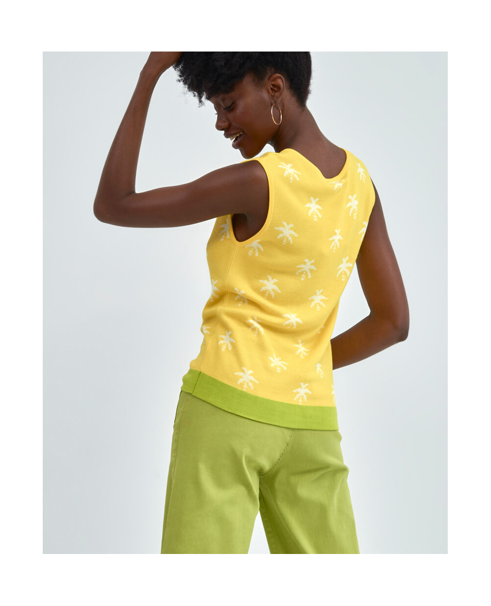 Top de malha amarelo