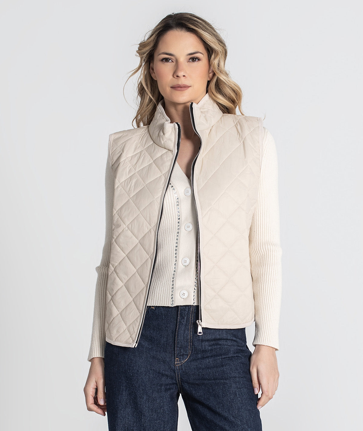 CHALECO ACOLCHADO MARFIL