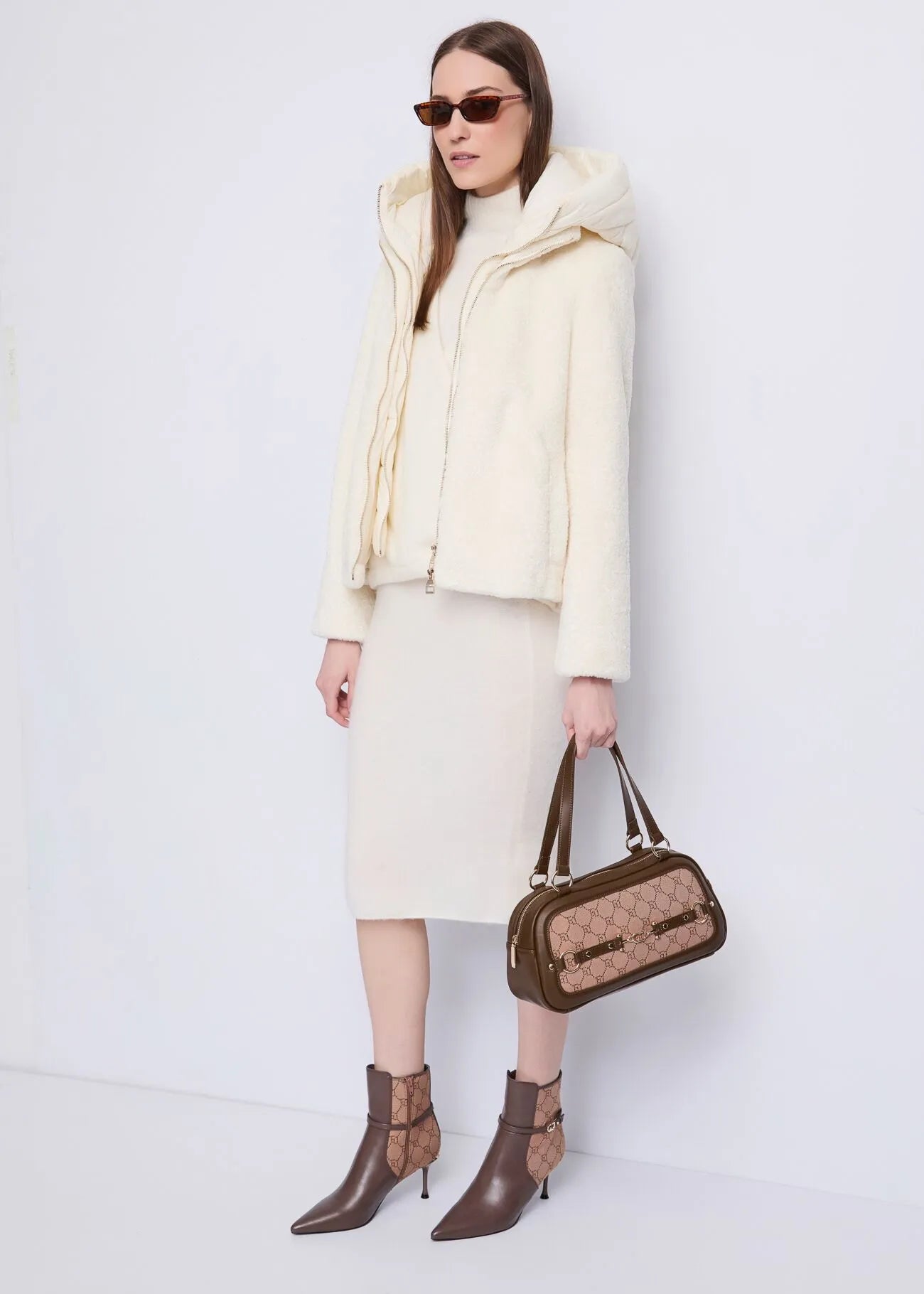 WHITE JACKET