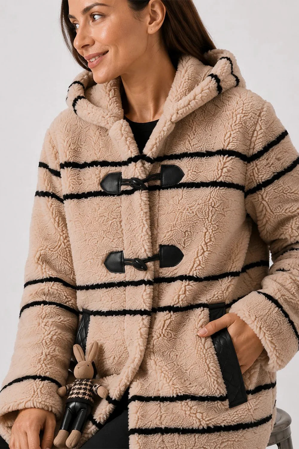 MANTEAU EN FOURRURE DE CIRENE