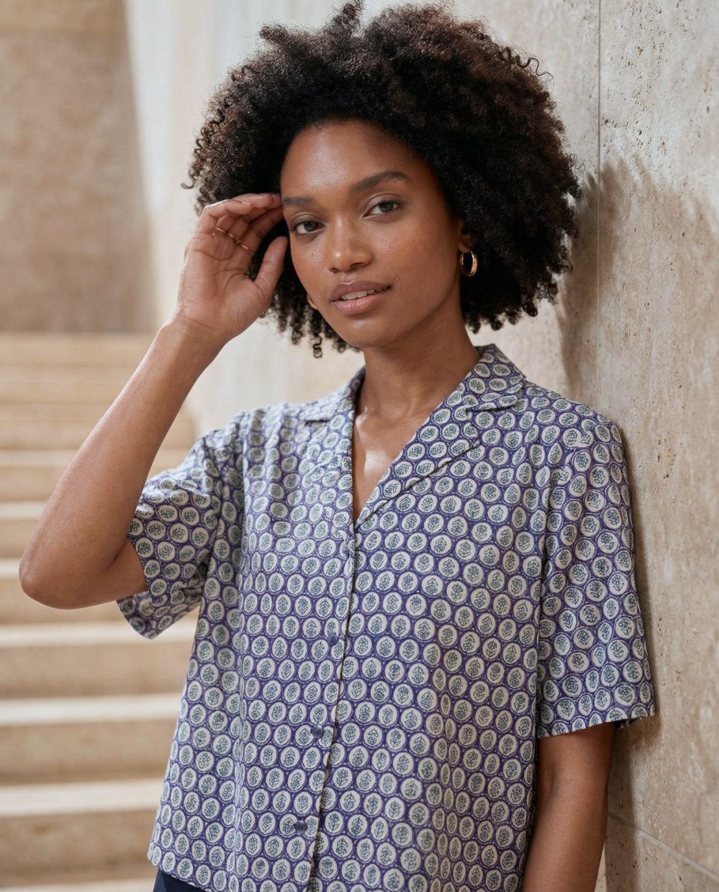 SHORT-SLEEVED BLUE SHIRT HICE