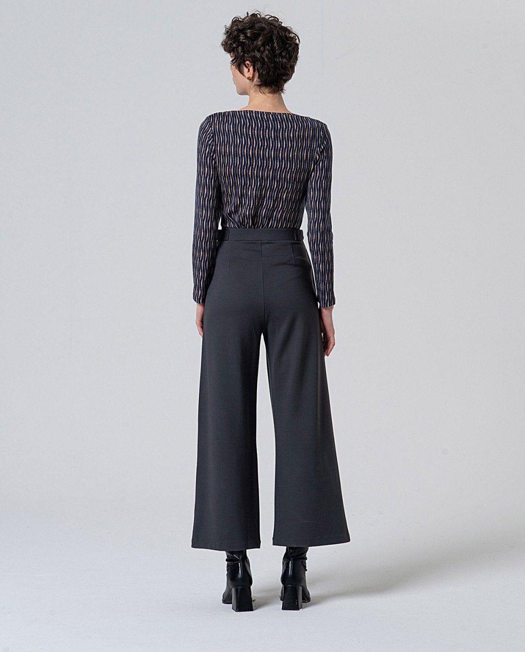 GRAY PLAIN PANTS