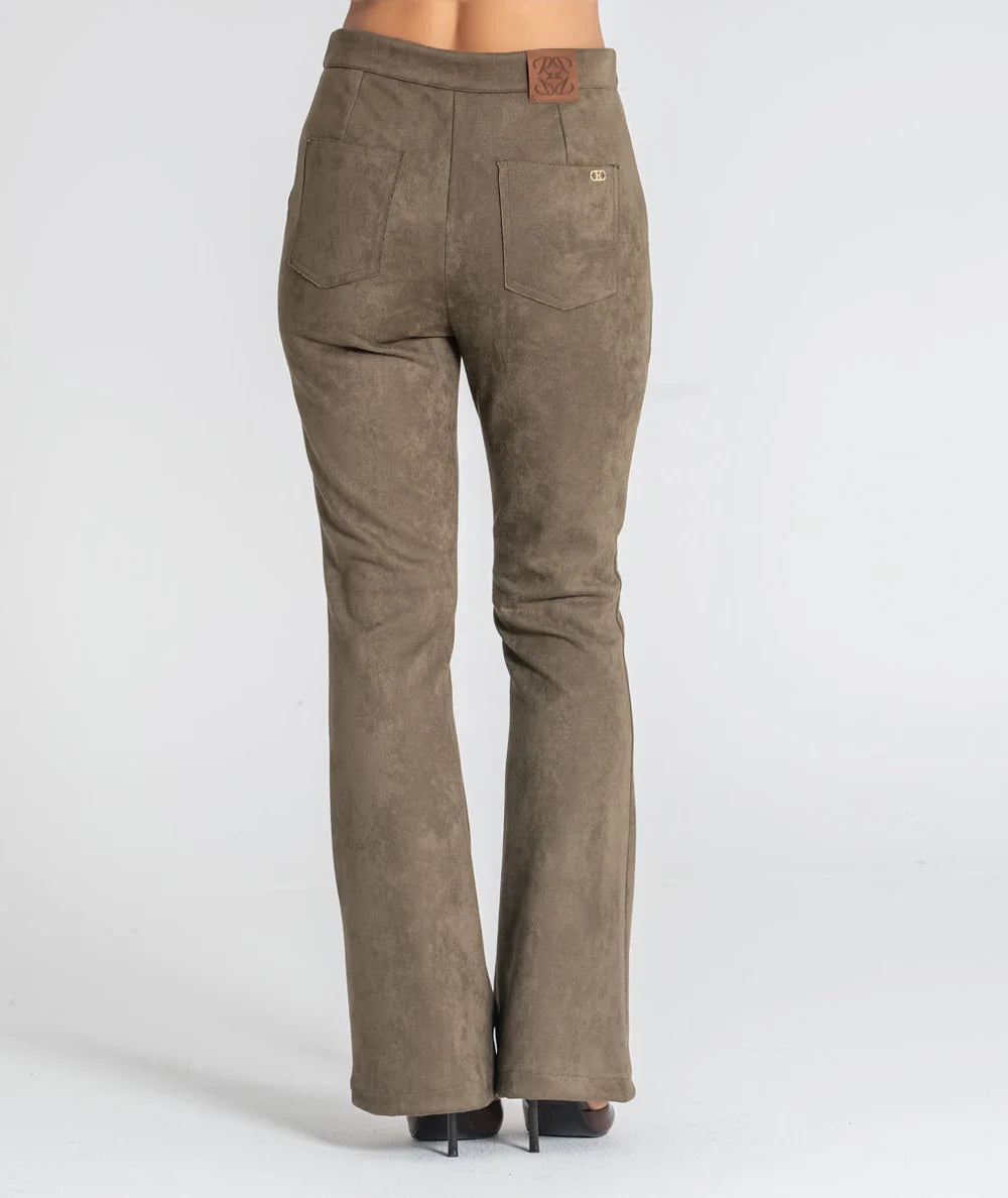Khakifarbene Wildlederhose