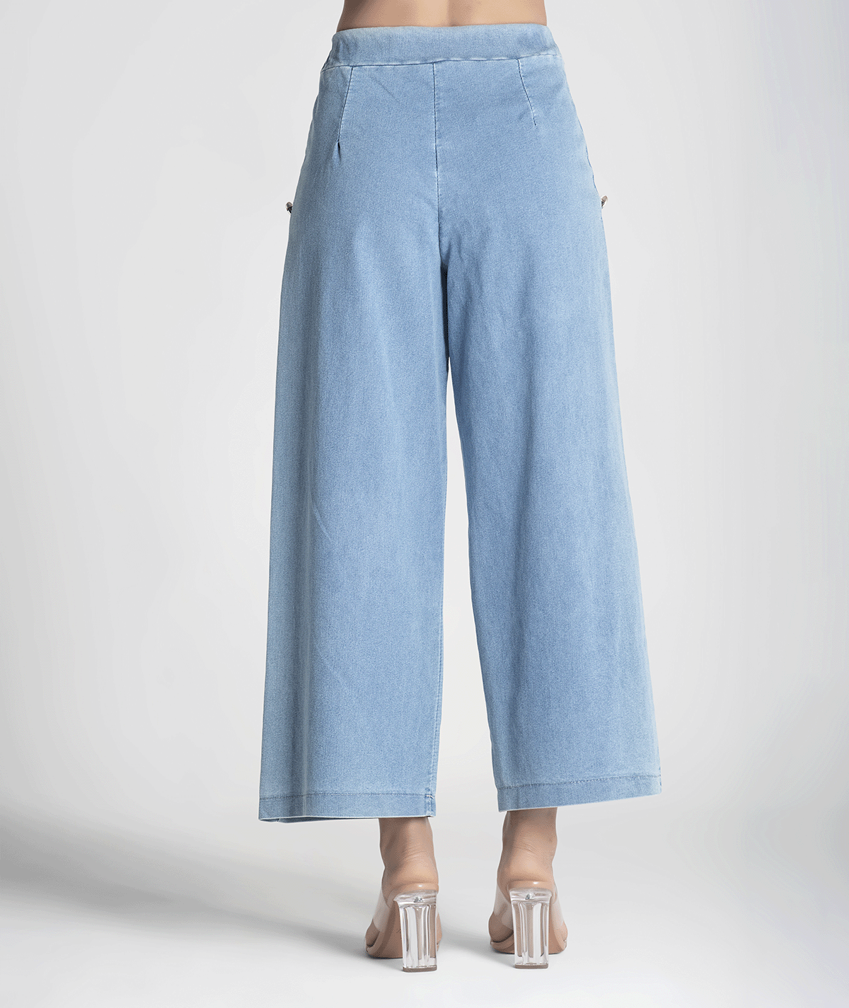 PANTALON À BOUTON