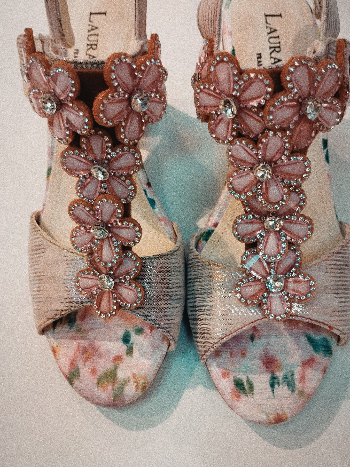 PEARLO ROSE SANDALS