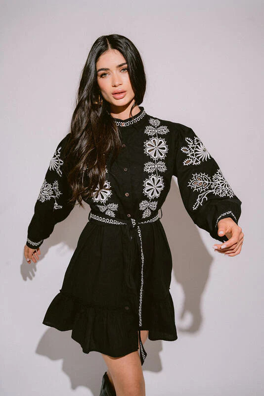 VESTIDO BORDADO