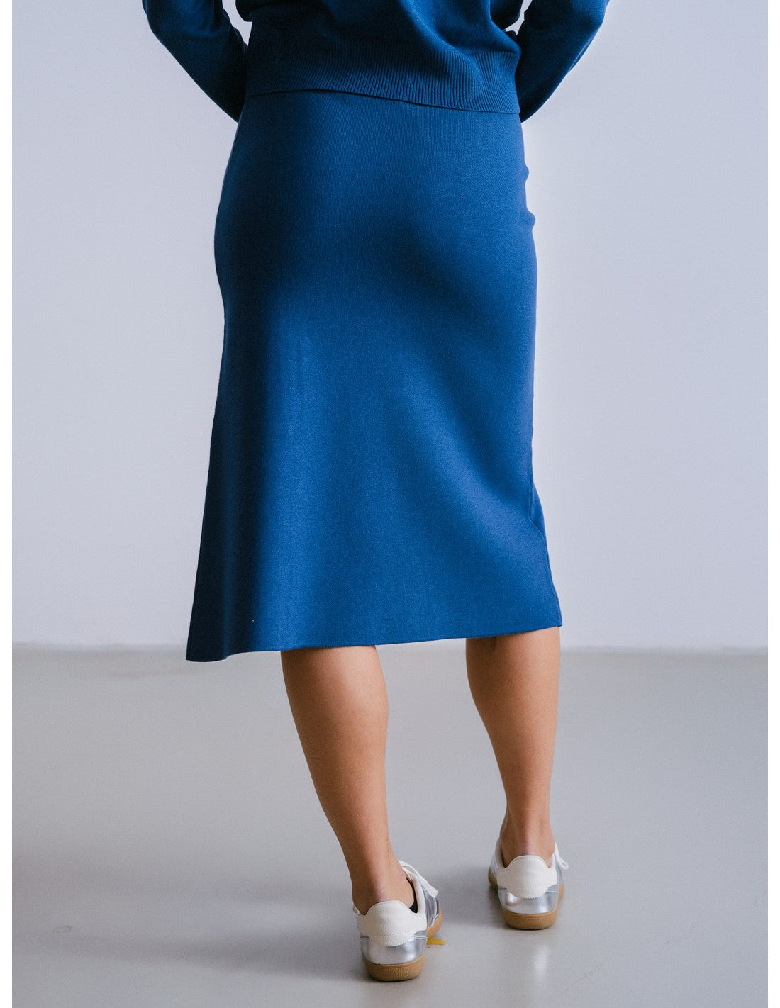 BLUE SLIT SKIRT